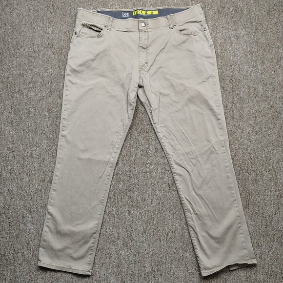 LEE EXTREME MOTION Chino Pants Men's 42x30 Brown Straight Fit Tapered Leg - Picture 1 of 9